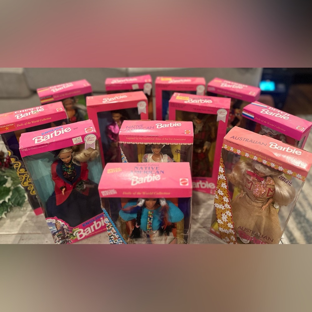 💚💛🩷🩵👧🏻👧🏽👩🏻‍🦰👱🏻‍♀️Dolls of the World ENTIRE COLLECTION 👩🏻‍🦰👧🏽👧🏻👱🏻‍♀️🩷🩵💛💚
